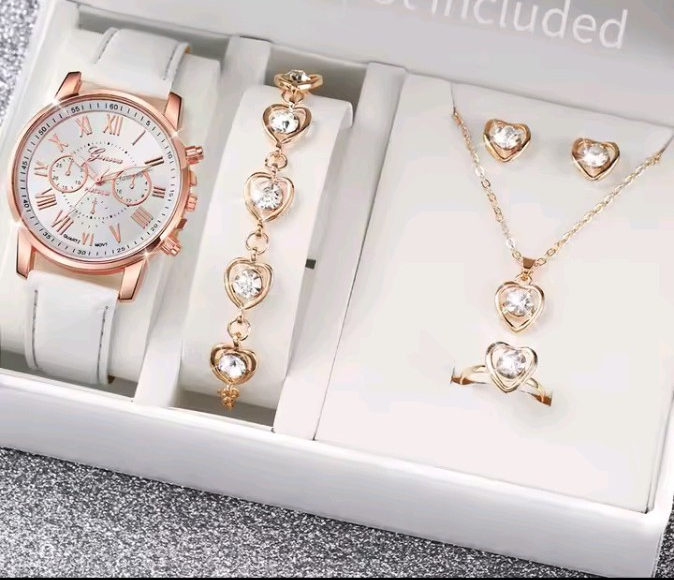 White heart watch and jewelry set